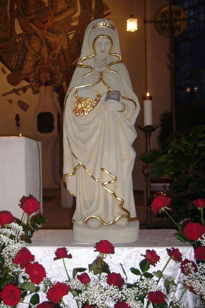 „Unsere Elisabeth“  Sandsteinfigur um 1922, Pfarrkirche Alsweiler 